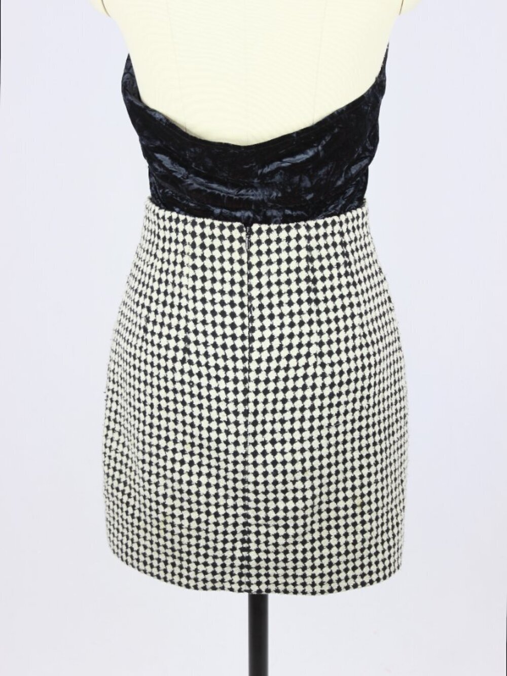 Vintage 90's FEMME DE CARRIERE Black White Check Wool Blend Mini Skirt, Size XS - Picture 4 of 12